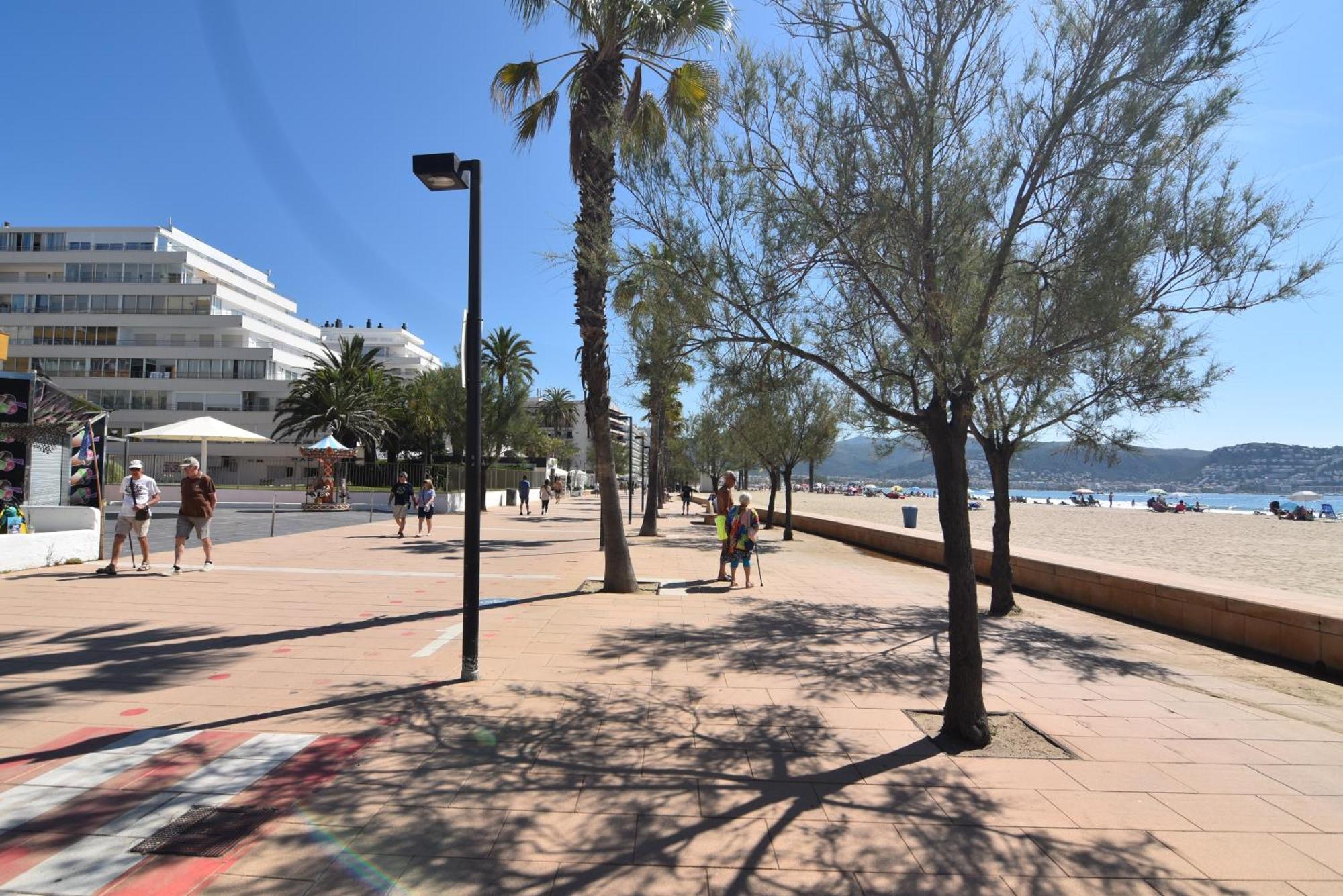 Rnet - Rhc 1208 Roses Holiday Center מראה חיצוני תמונה
